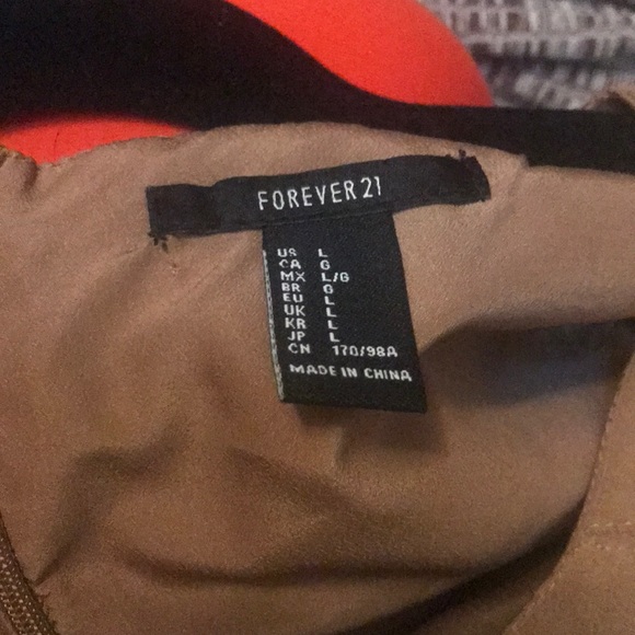 sleeveless soft trimmed shirt - Picture 3 of 3